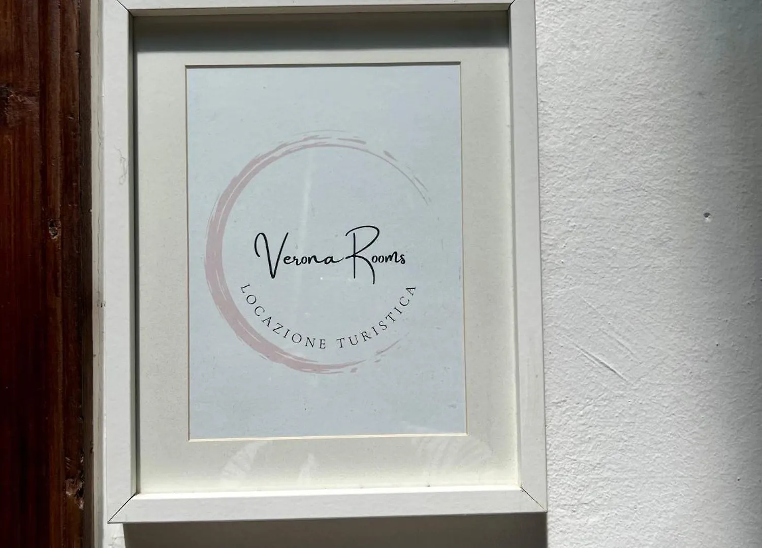 Verona Rooms 2*,  Italy