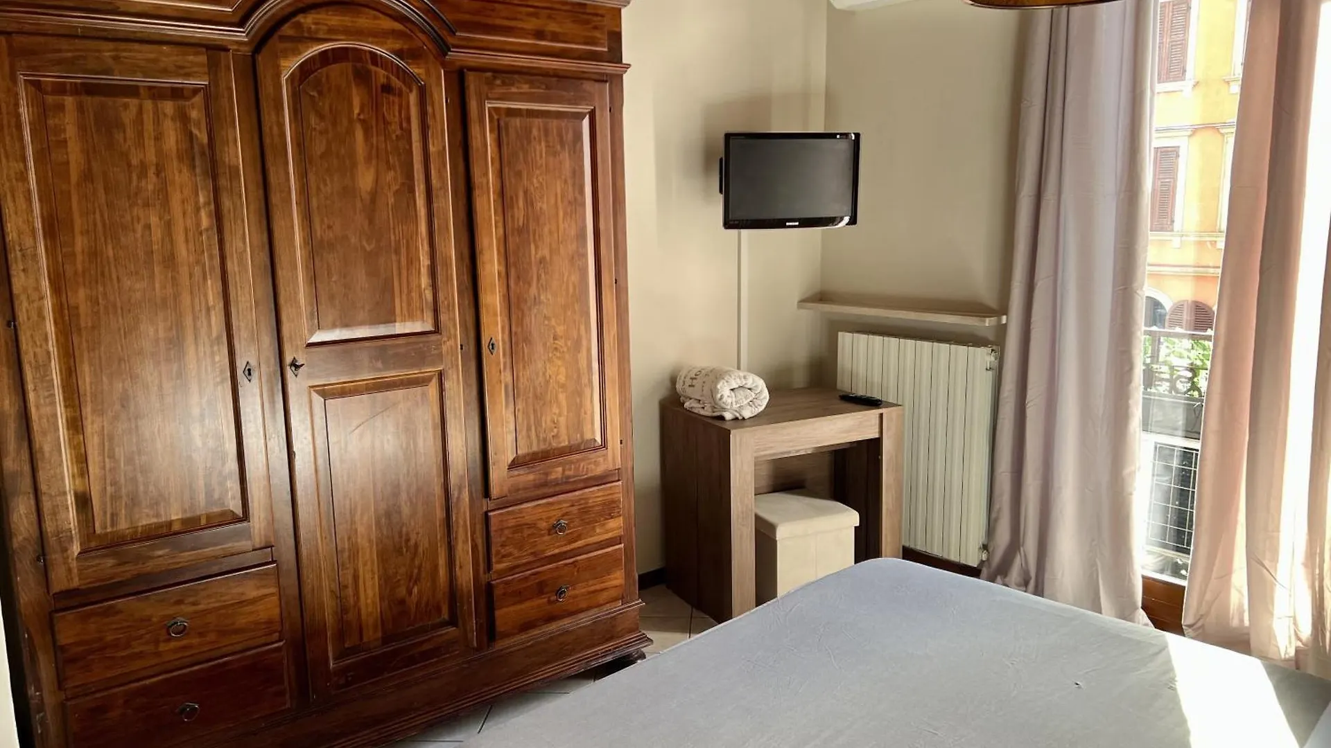 Verona Rooms Guest house