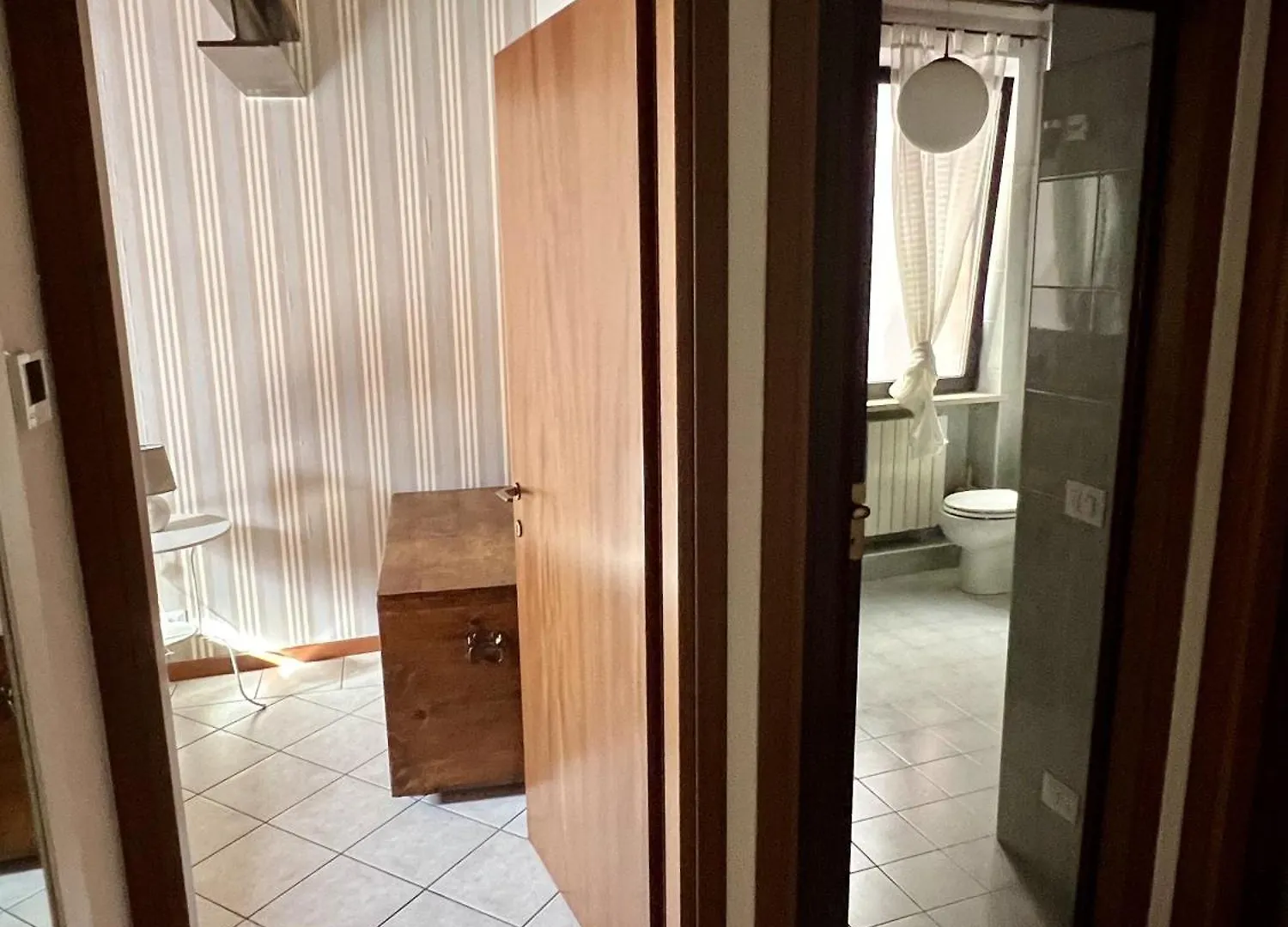 Verona Rooms 2*,  Italy