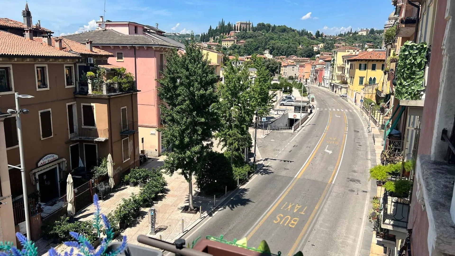 Pensión Verona Rooms
